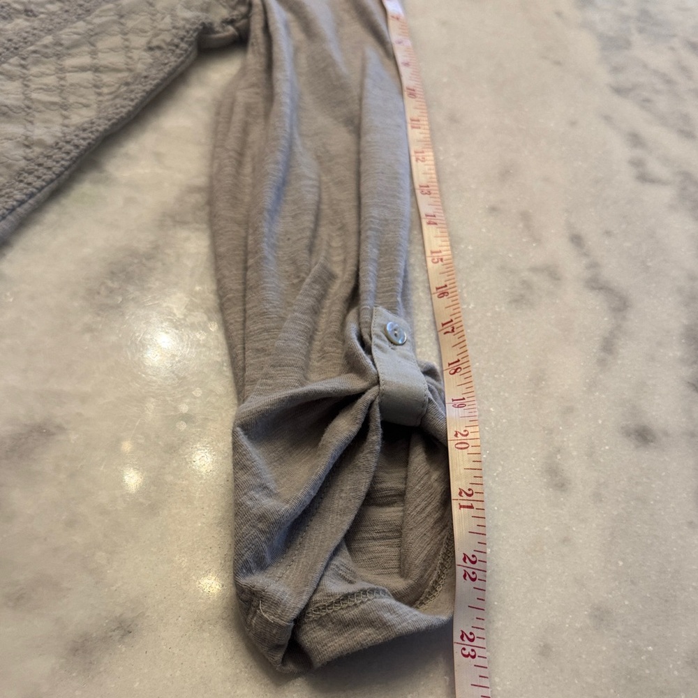 Meadow Rue - Anthropologie light gray Lace Detail Top women’s medium - Picture 12 of 16